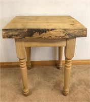 LIVE EDGE WOODEN TABLE