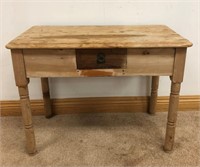 COUNTRY PINE STAND
