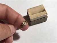10K GOLD VICTORIAN CHILDS RING
