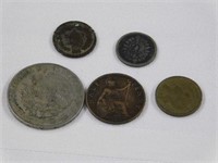 Foreign coins: 1971 Cinco Pesos - 1907 half pence
