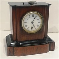 MANTLE CLOCK WITH PORCELAIN FACE