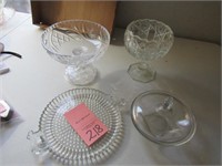 4 Pieces of Glassware Serving Pieces