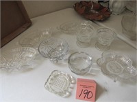 9 Vintage Pieces of Glassware
