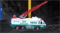 1996 HESS EMERGENCY TRUCK COLLECTIBLE