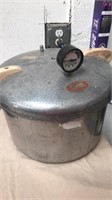Pesto 16 quart pressure cooker