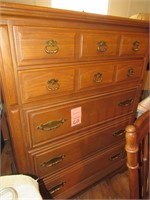 Oak Chest of drawers