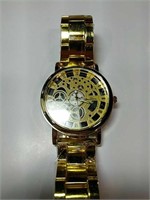 Visee Gold Color Watch