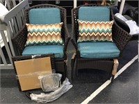 2 Outdoor Chair and Table Set $495 Ret *see desc