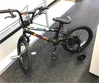 Switch Mongoose Bicycle w/training wheels $120 R