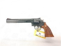 Smith & Wesson model 586 - 3  357 Magnum revolver