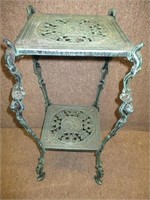 ORNATE METAL PANT STAND