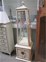 Beautiful French Provencial Style Display cabinet