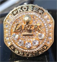 KOBE BRYANT LAKERS CHAMPIONS RING