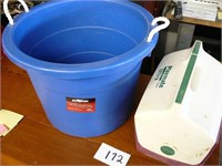 Large Round Feed Bucket Toat & Cooler