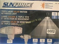 SUNFORCE TRIPLE HEAD SOLAR LIGHT $55 RETAIL