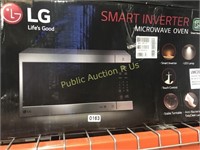 LG 2,0 CU FT MICROWAVE OVEN $220 RETAIL