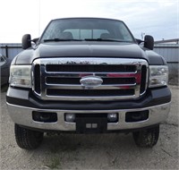 2005 Ford F350 SUPER DUTY 4WD Crew Cab Short Bed