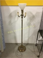 Older style floor lamp with 4 spots for bulbs