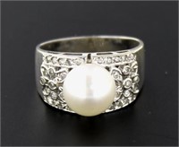 14kt Gold 9 mm Pearl & Diamond Designer Ring