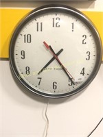 14 Inch Seth Thomas Chrome Electric Wall Clock