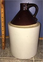 Stoneware jug/has crack