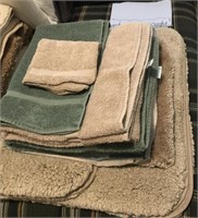 Large Selection of Blankets, Linens, and Rugs