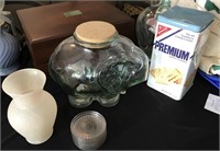Cookie Jar, Premium Saltine Tin, (2) Vases