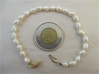 Bracelet de perles d'eau douce avec fermoir 14K