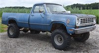 Lot 2472 - 1975 Dodge Power Wagon model 200