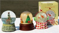 3 Snow Globes w Untested Music Boxes