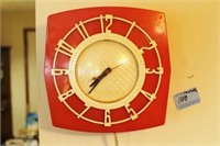 VINTAGE KITCHEN CLOCK AND OTHER ITEMS