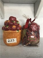 Ceramic Apple Basket Jar and Cinnamon Potpourri