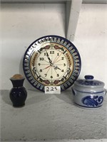 Set Of Ceramic Decorations Clock With Grapes and