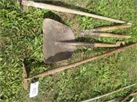 Wood Handle Tools - Flat Shovel W/Handle, Hoe