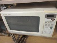 Sharp Carousel Microwave Oven - Works