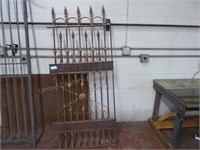 Cast iron bank gate (Poy Sippi bank)