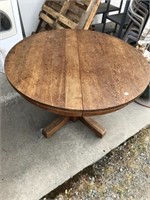Antique Mission Oak round table solid top 42