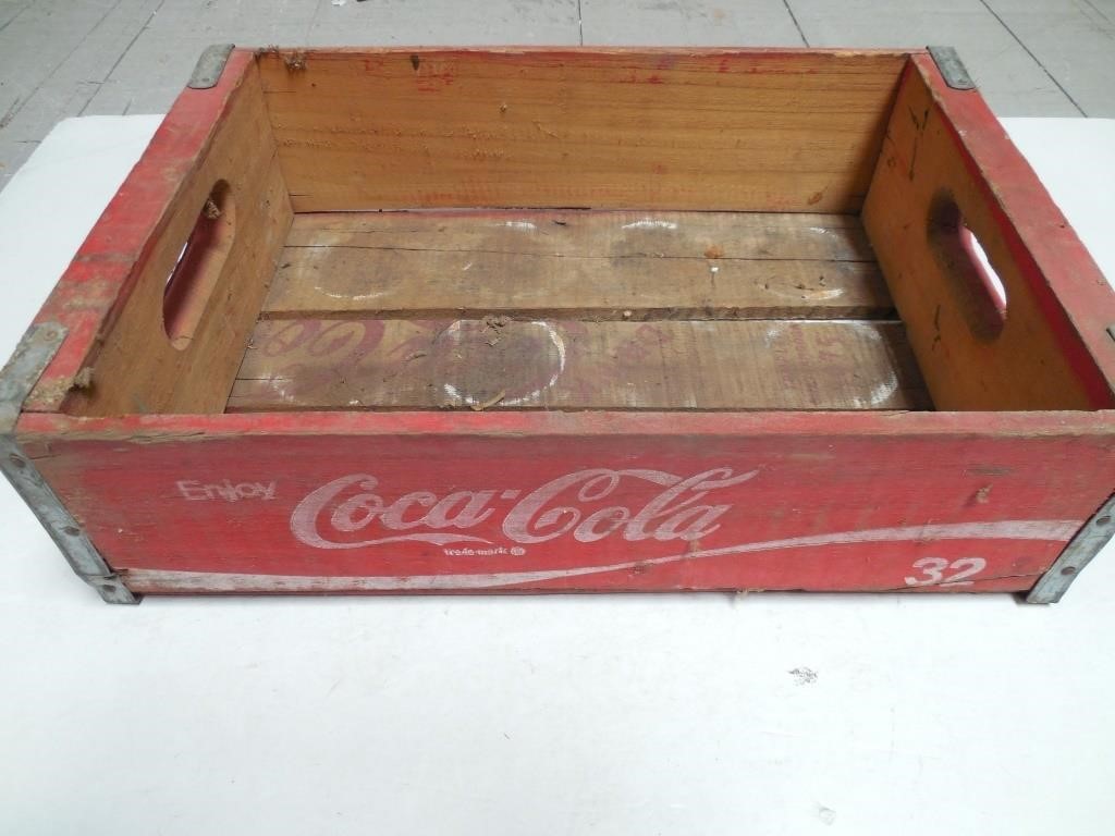 Phoenix Vintage Coca Cola Crate Auction - 2
