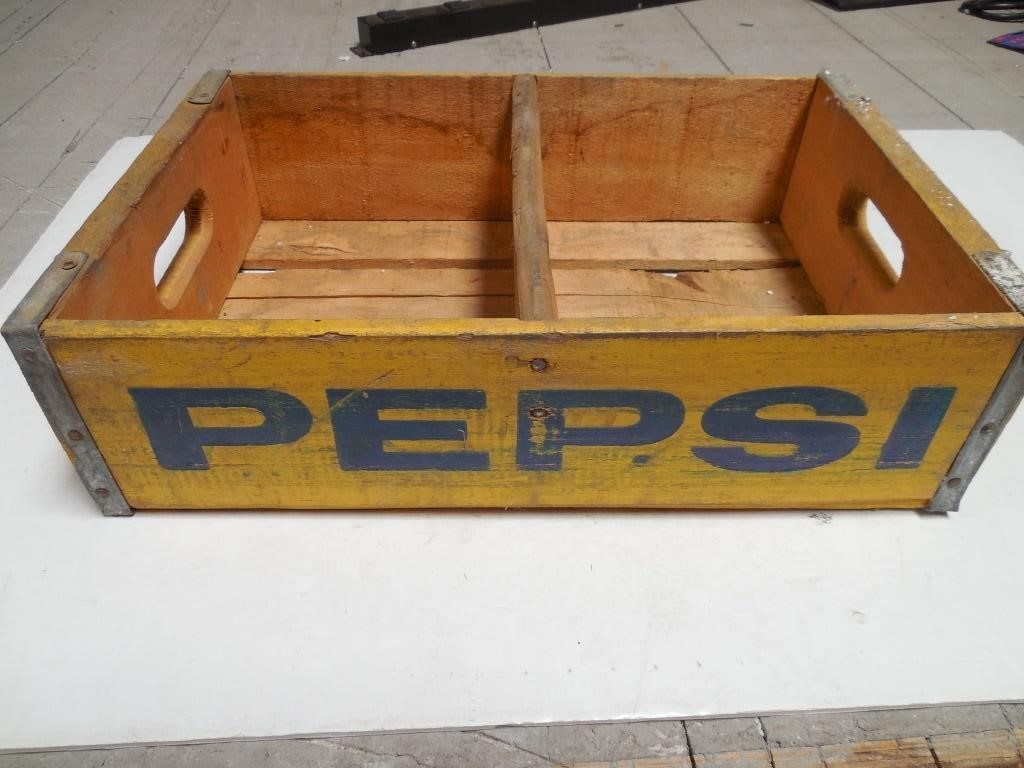 Phoenix Vintage Pepsi Cola Crate Auction - 1