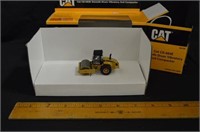CAT CS-563E SMOOTH DRUM VIBRATORY SOIL COMPACTOR