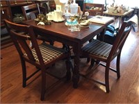 Draw Leaf Table with 4 Chairs