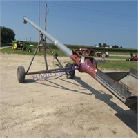 Peck 8X31ft truck auger, self contained hopper