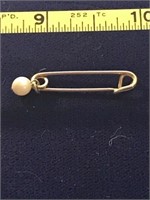 14K SAFETY PIN WITH PEARL APPROX 1"