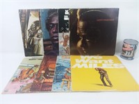 8 vinyles dont Miles Davis