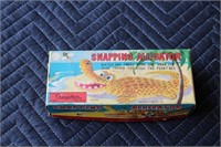 Snapping Alligator wind up toy Cragstan