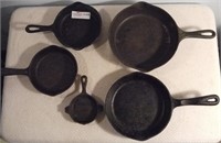 4 Cast Iron Wagner Skillets and a Skillet Form
