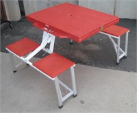 Vintage Collapsible 4 Seat Youth Picnic Table
