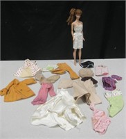 VNTG Original 1958 Barbie Doll Figure & Clothes