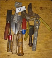 Lot Of Scrapers, Chisels And Tools