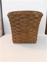 Longaberger tall fruit? basket, swing handle, 10"